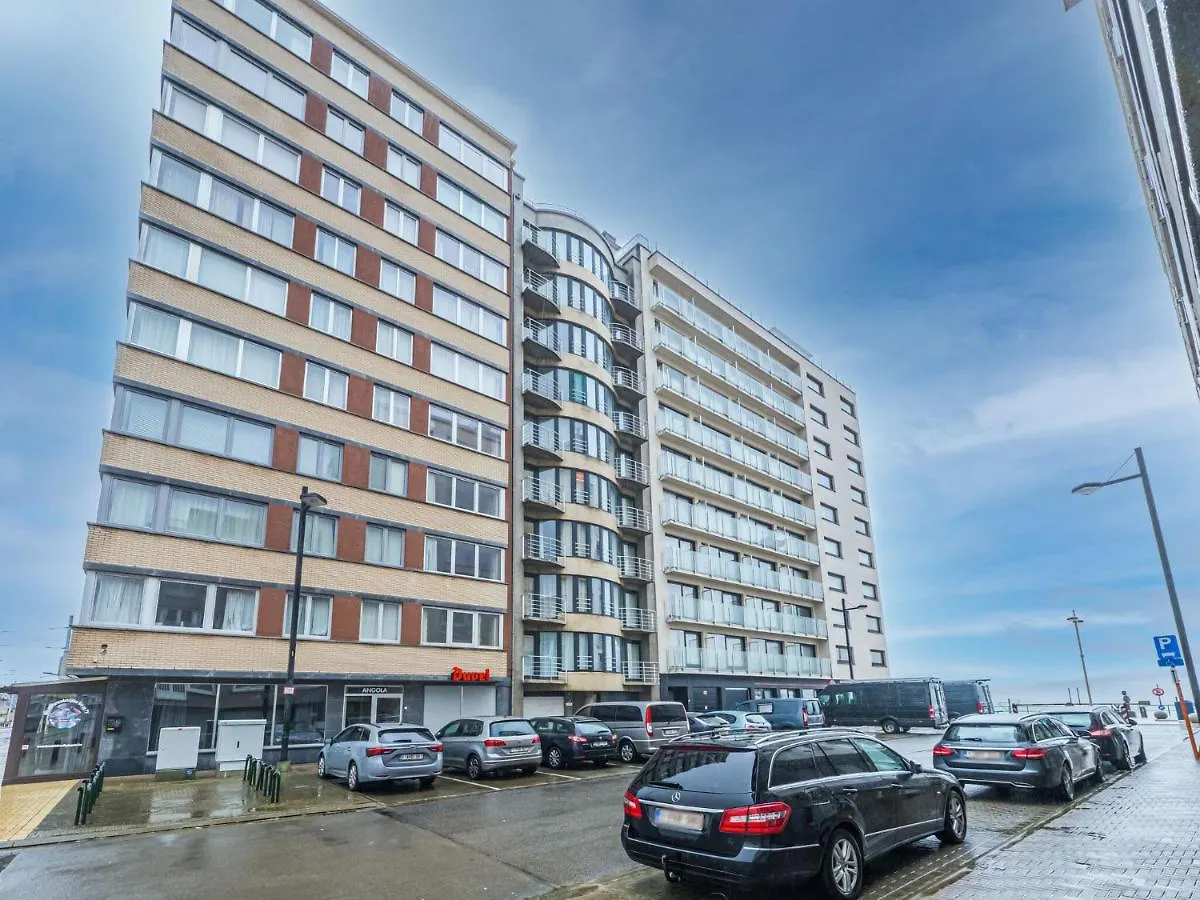 Apartment With Nice Terrace And Views Middelkerke